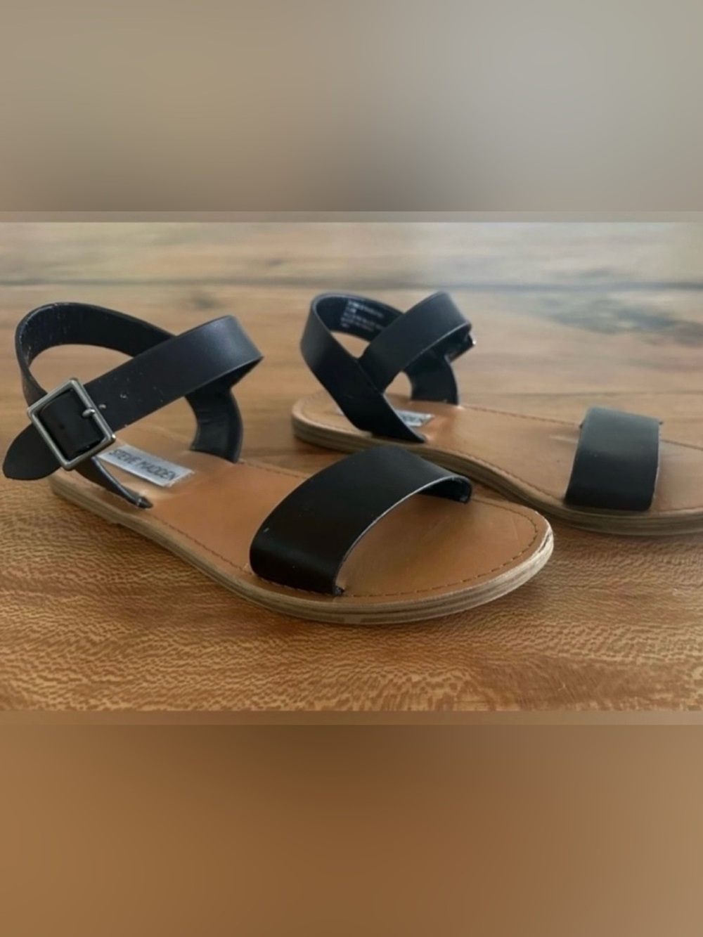 Steve Madden Black Ankle Strap
Flat Sandals - Women's | Size: 5.5M